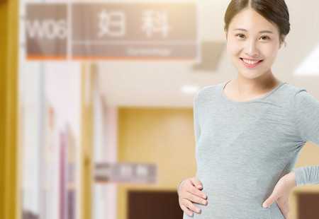 什么是血性羊水？孕期羊水异常原因解析